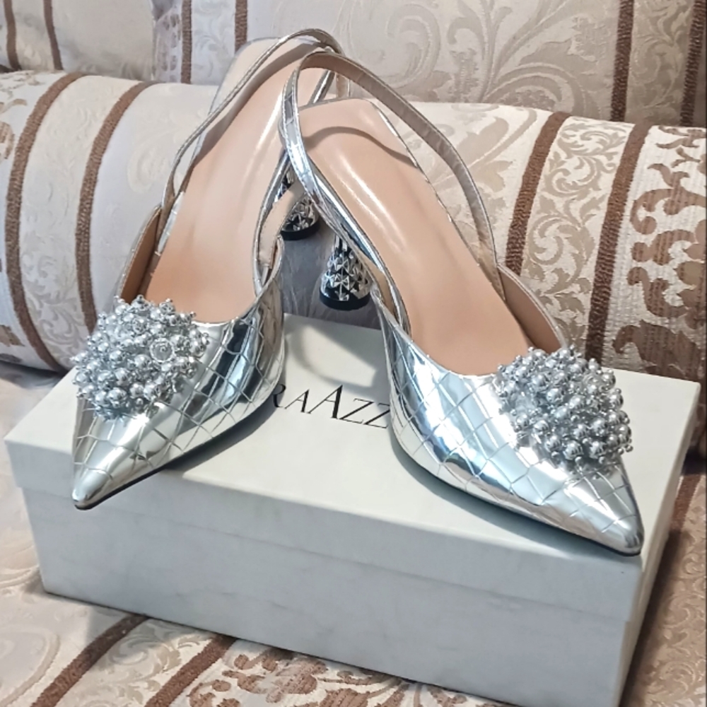 Mira Azzurra Elegant Silver Women's Shoes with Embellishments Sz 42. 9.5M